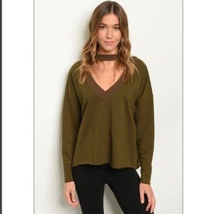 Olive Cut-Out V-Neck Loose Fall/Winter Top